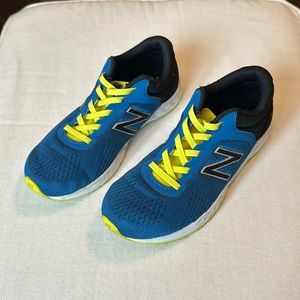 New Balance ARISHI V2 LITTLE KIDS Children’s Kids SZ 2